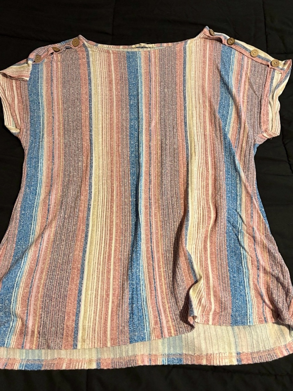 Striped Short-Sleeve Women’s Top with Shoulder Buttons in Multicolor